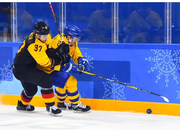 Znalezione obrazy dla zapytania pyeongchang 2018 ice hockey patrick reimer